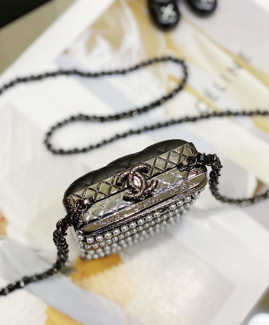 Chanel 22K Evening Bag With Pearls Black and Silver