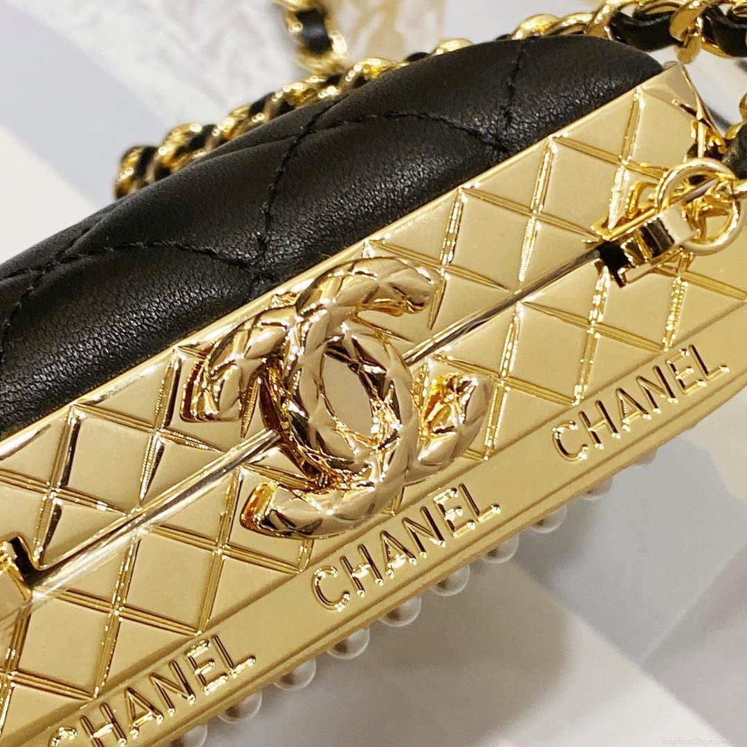Chanel 22K Evening Bag With Pearls Black and Gold