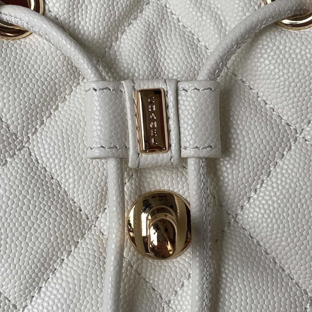 Chanel AS4059 Large Backpack Grained Shiny Calfskin & Gold-Tone Metal White