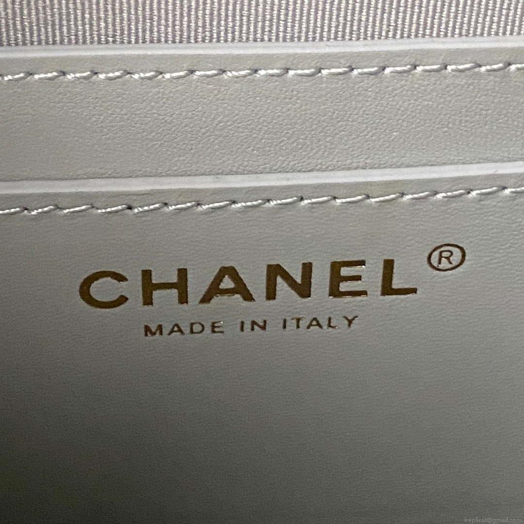 Chanel AS4058 Backpack Grained Shiny Calfskin & Gold-Tone Metal Light Blue