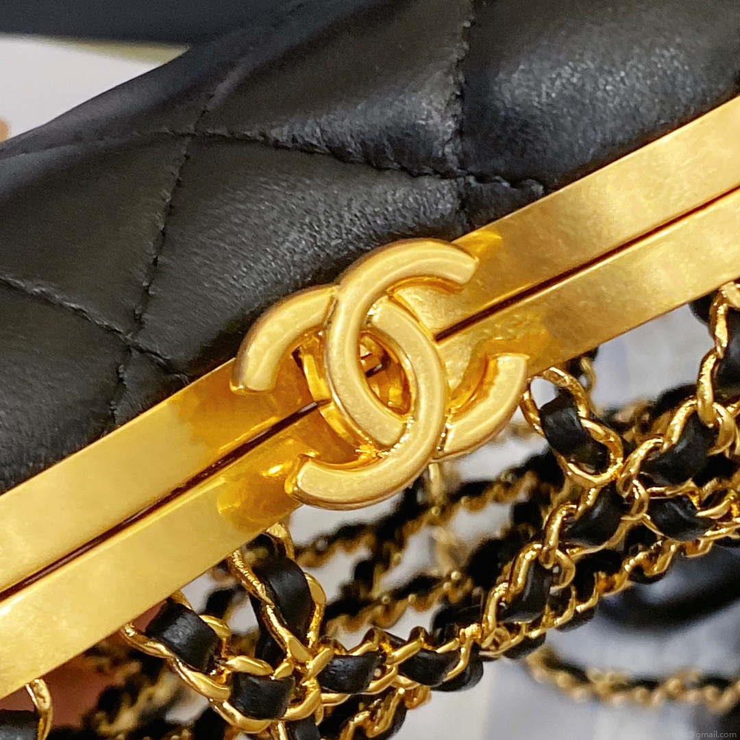Chanel AS4027 Heart Minaudiere Lambskin Black
