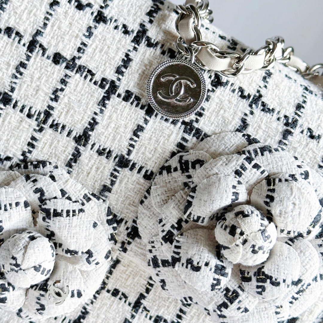 Chanel A1116 Mini Flap Classic Handbag Tweed & Silver-Tone Metal White