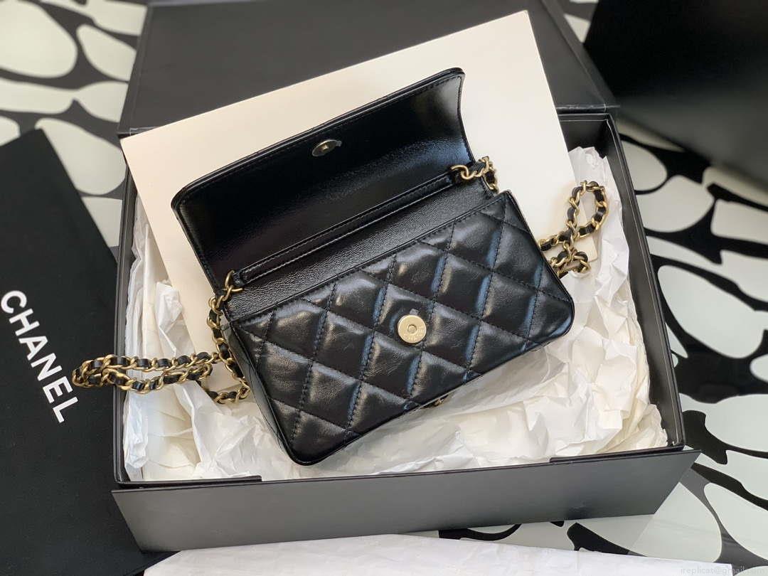 Chanel AP3484 CLUTCH WITH CHAIN Shiny Lambskin & Gold-Tone Metal