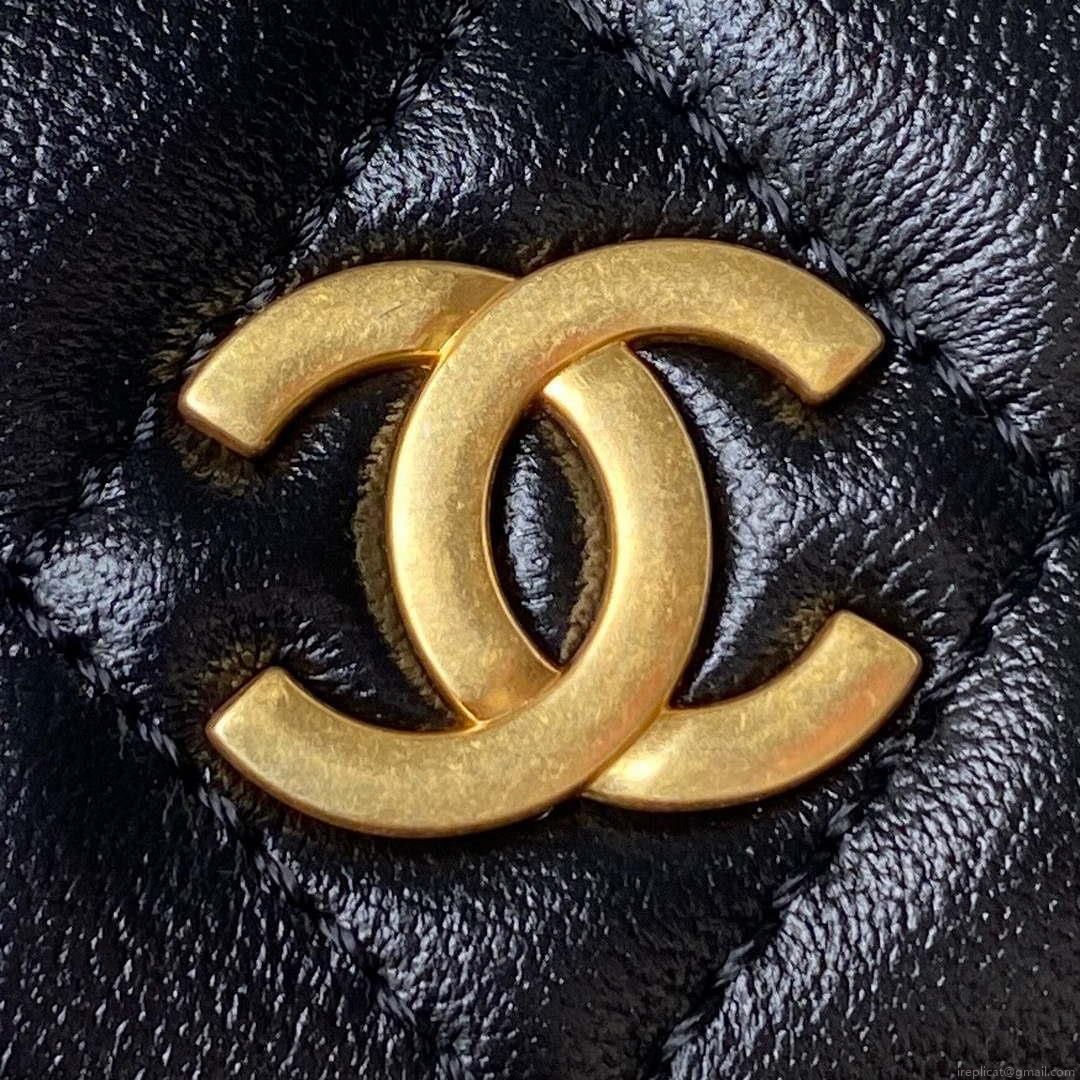 Chanel AP3485 Clutch With Chain Shiny Lambskin & Gold-Tone Metal Black