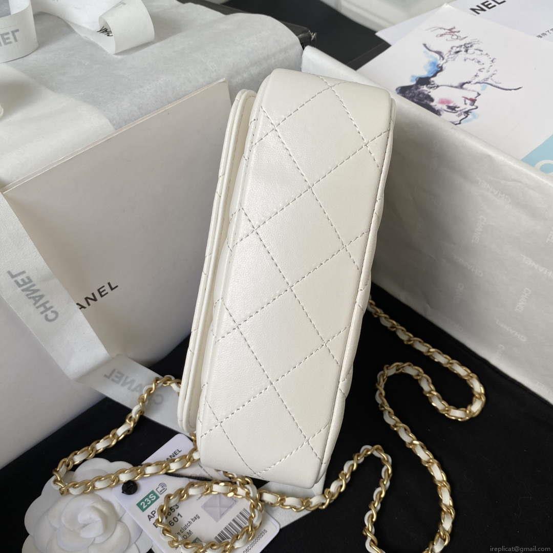 Chanel AP3484 CLUTCH WITH CHAIN Shiny Lambskin & Gold-Tone Metal White