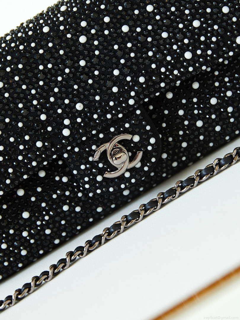 Chanel AS4372 Clutch Bag Strass Crystal Pearls & Ruthenium-Finish Metal
