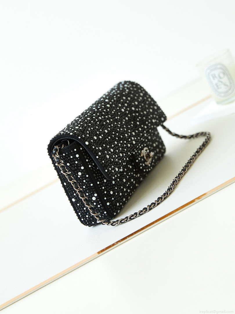 Chanel AS4372 Clutch Bag Strass Crystal Pearls & Ruthenium-Finish Metal