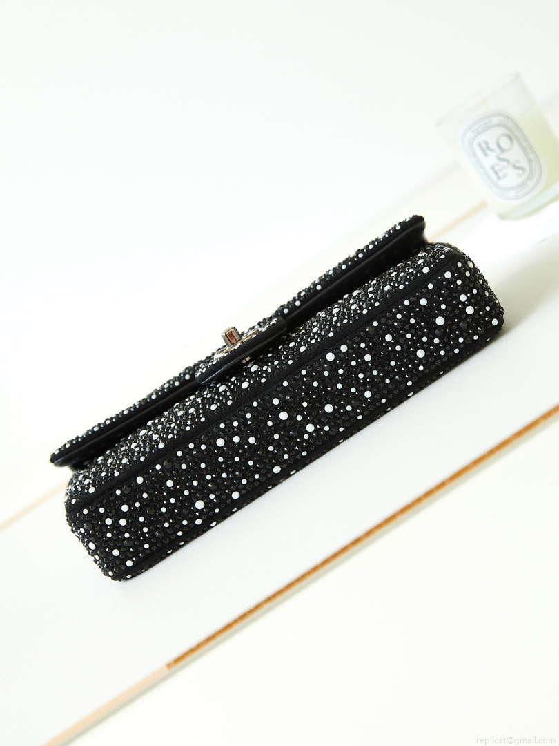 Chanel AS4372 Clutch Bag Strass Crystal Pearls & Ruthenium-Finish Metal