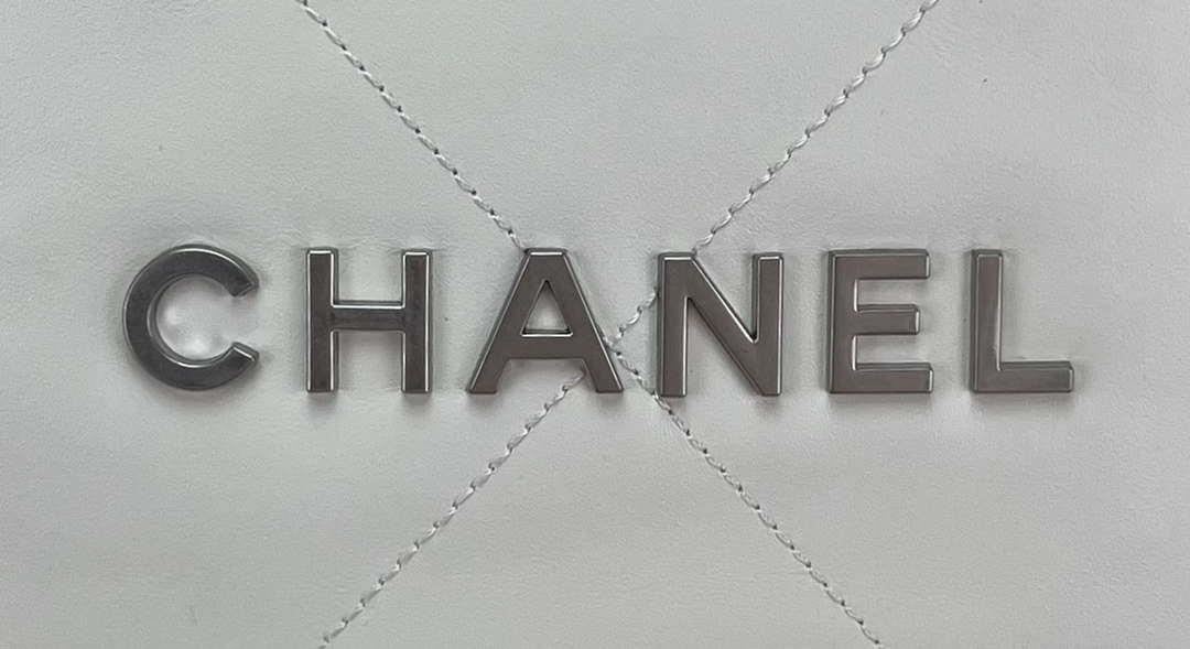 Chanel 22 Backpack AS3859 Shiny White Calfskin With Silver