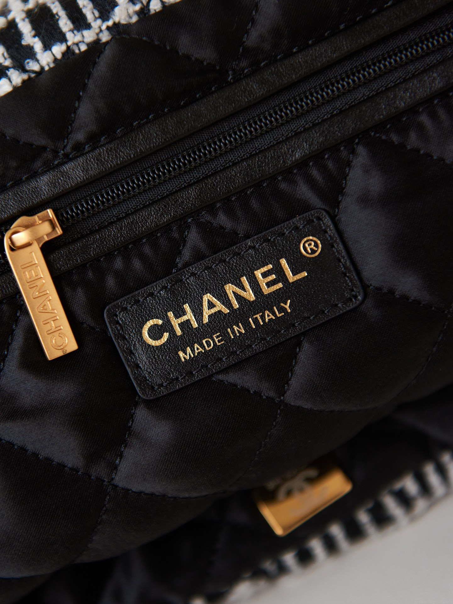 Chanel 22 AS3260 Small Handbag Velvet White &Black Gold