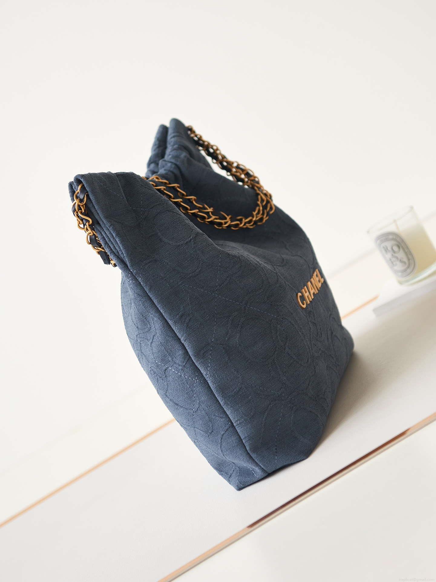 Chanel 22 Handbag Shiny AS3261 Navy Blue Velvet Gold