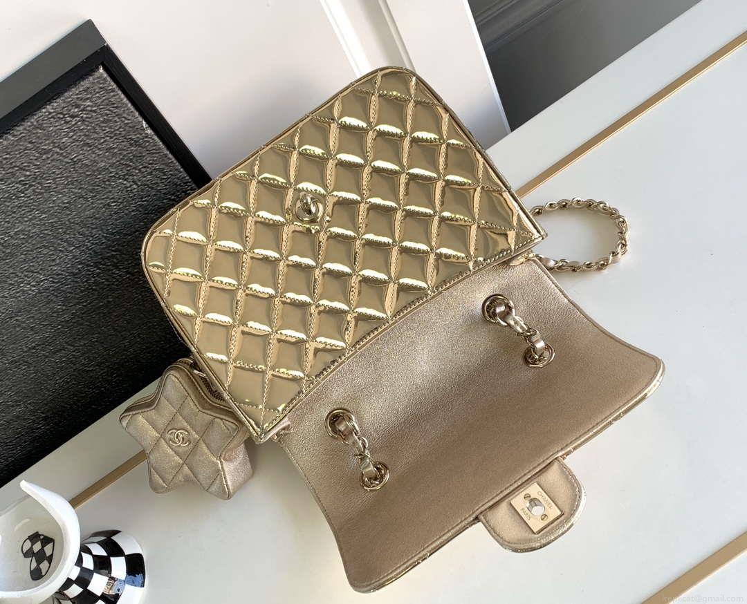 Chanel AS4649 BACKPACK & Star Coin Purse Metallic Calfskin & Gold-Tone Metal Light Gold