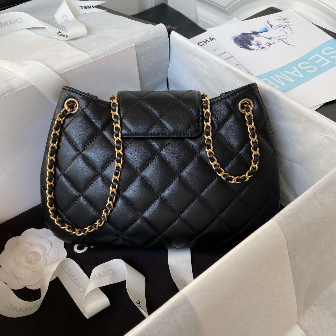 Chanel AS4610 Messenger bag Lambskin Black