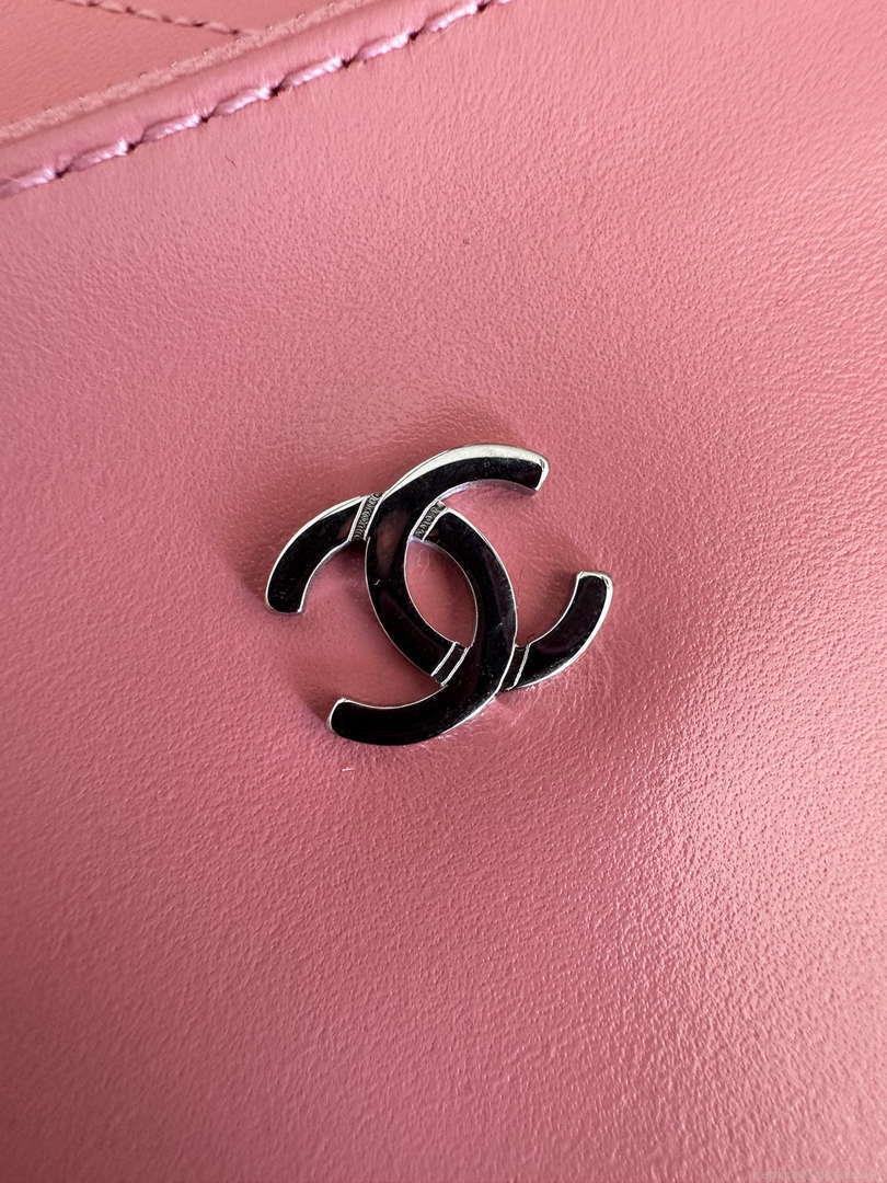 Chanel 22 AS3260 Small Handbag Shiny Calfskin Pink Symphony Hardware