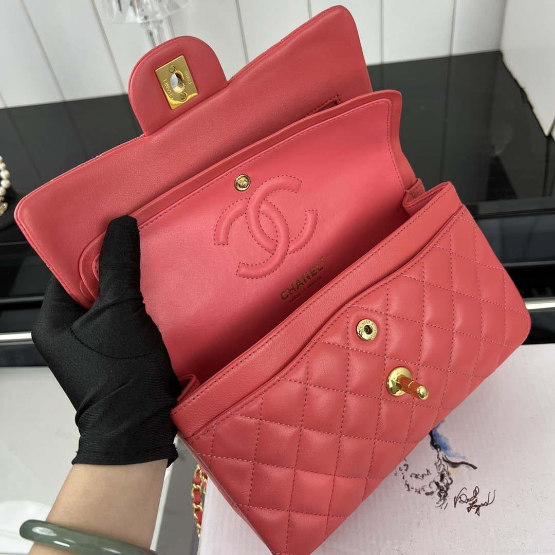 Chanel A01117 Flap Handbag Classic Bag Red Lambskin