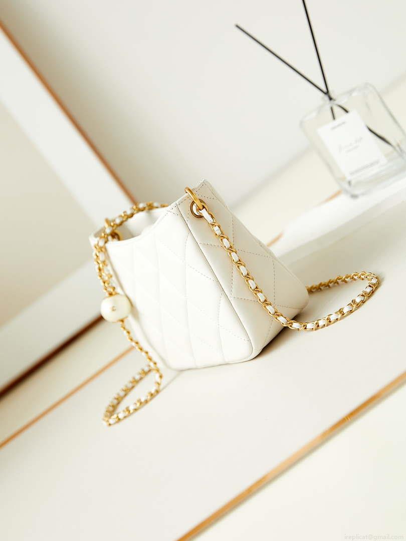 Chanel 24S AS4859 Hobo Bag Lambskin & Gold-Tone Metal Pearl White