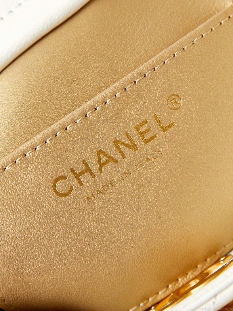 Chanel 24S AS4859 Hobo Bag Lambskin & Gold-Tone Metal Pearl White