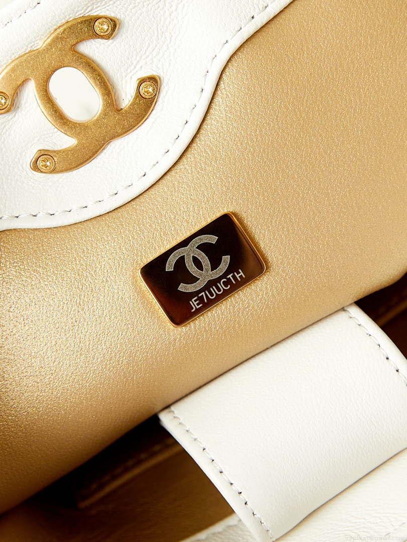 Chanel 24S AS4859 Hobo Bag Lambskin & Gold-Tone Metal Pearl White