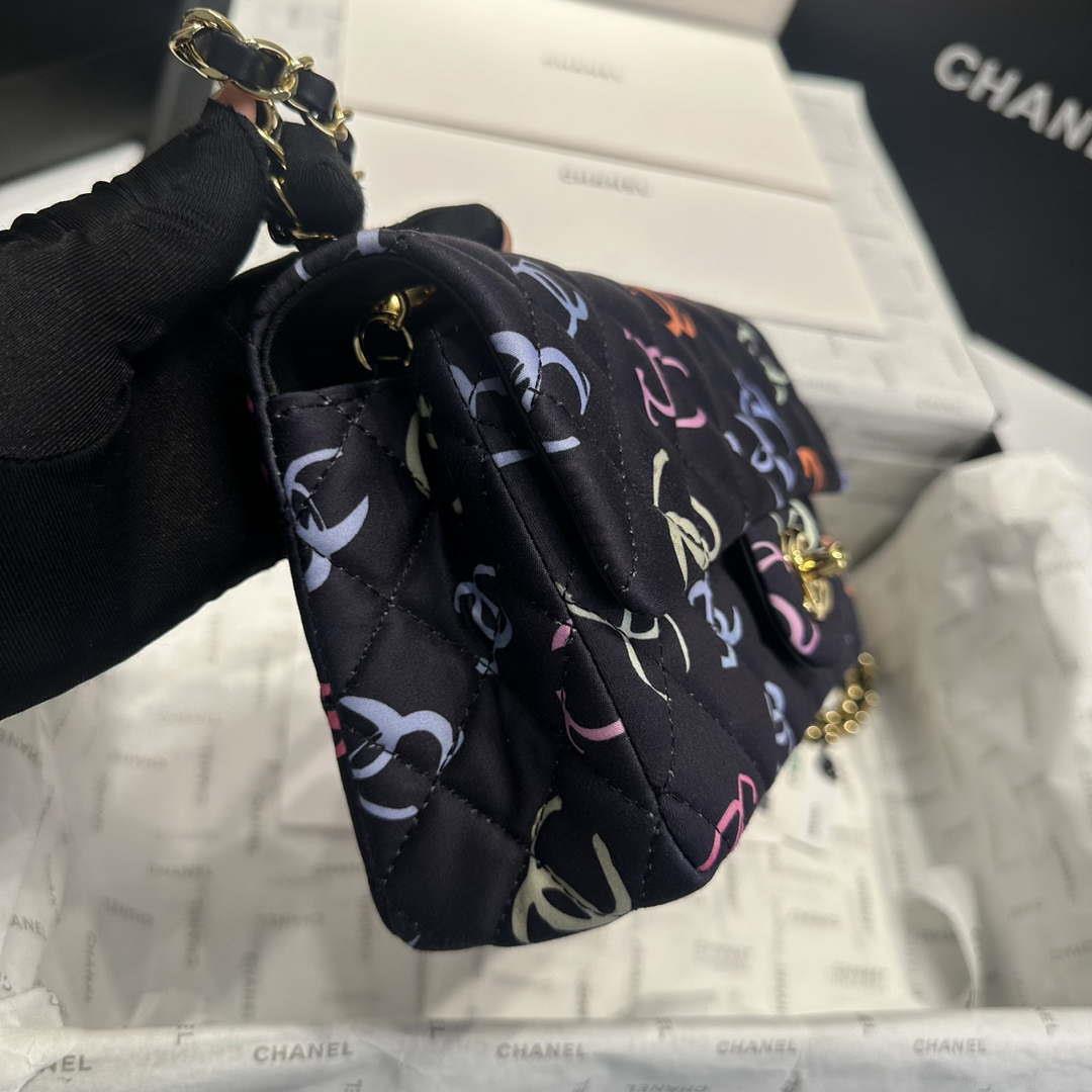 Chanel AS1116 Printed Fabric & Gold Metal Black & Multicolour