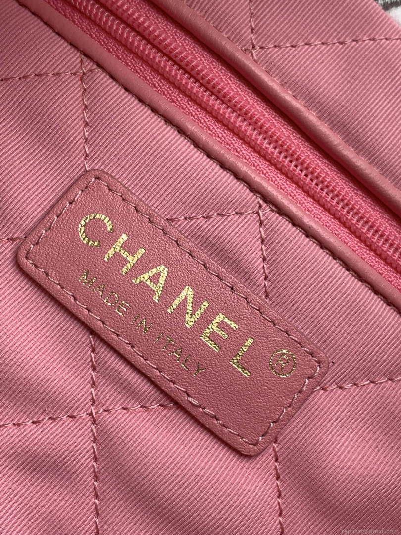 Chanel AS3261 22 Bag Lace Patchwork & Gold-Tone Metal Multicolour