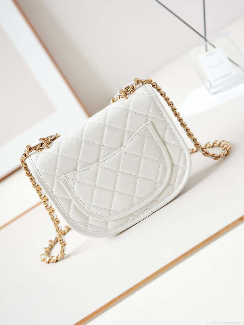 Chanel Messenger Bag Calfskin & Gold-Tone Metal AS4845 White Lambskin