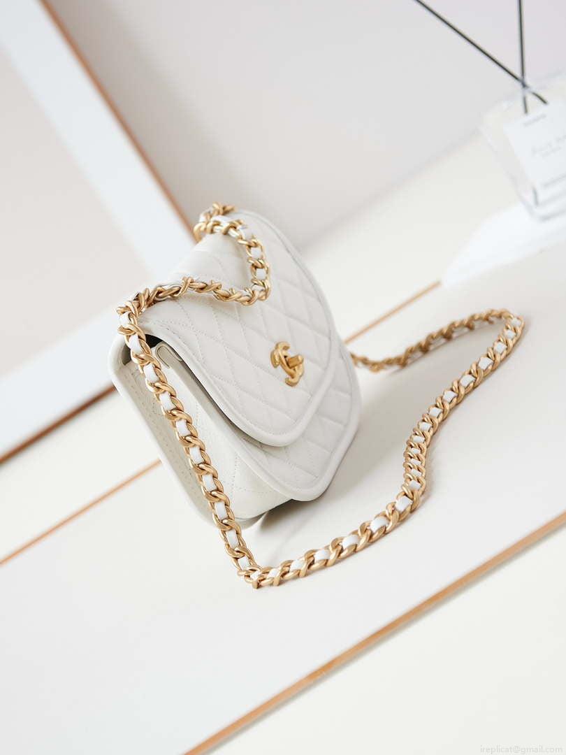 Chanel Messenger Bag Calfskin & Gold-Tone Metal AS4845 White Lambskin