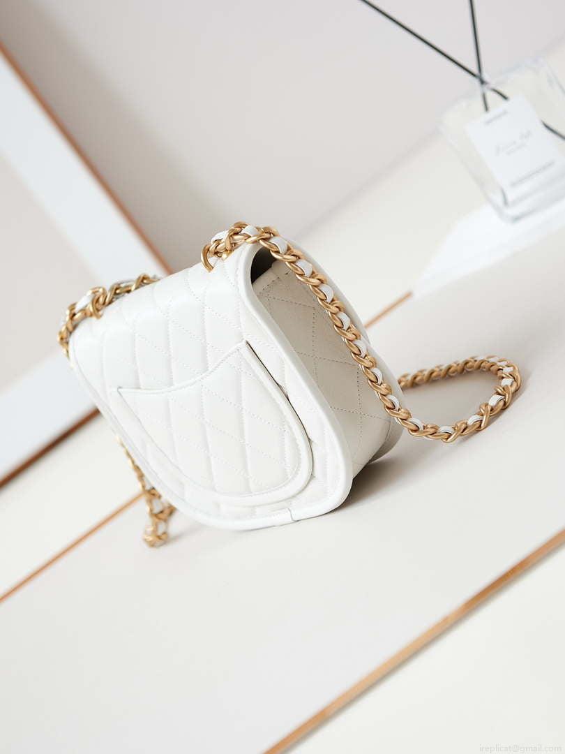 Chanel Messenger Bag Calfskin & Gold-Tone Metal AS4845 White Lambskin