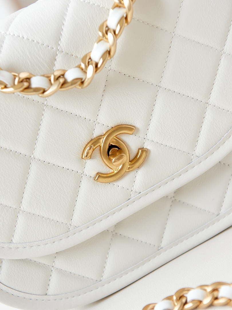 Chanel Messenger Bag Calfskin & Gold-Tone Metal AS4845 White Lambskin