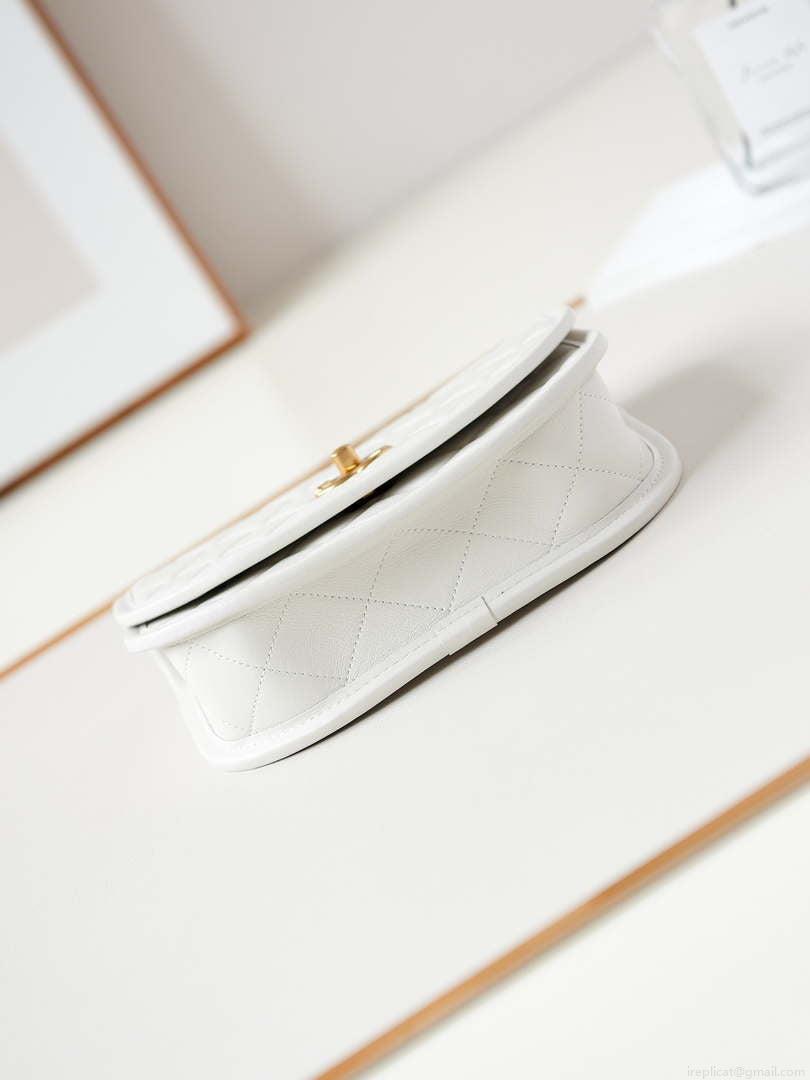 Chanel Messenger Bag Calfskin & Gold-Tone Metal AS4845 White Lambskin