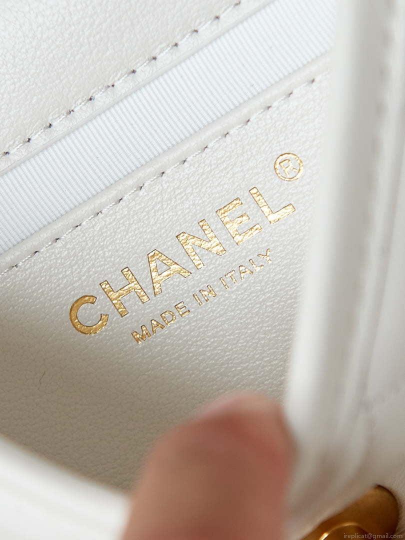 Chanel Messenger Bag Calfskin & Gold-Tone Metal AS4845 White Lambskin