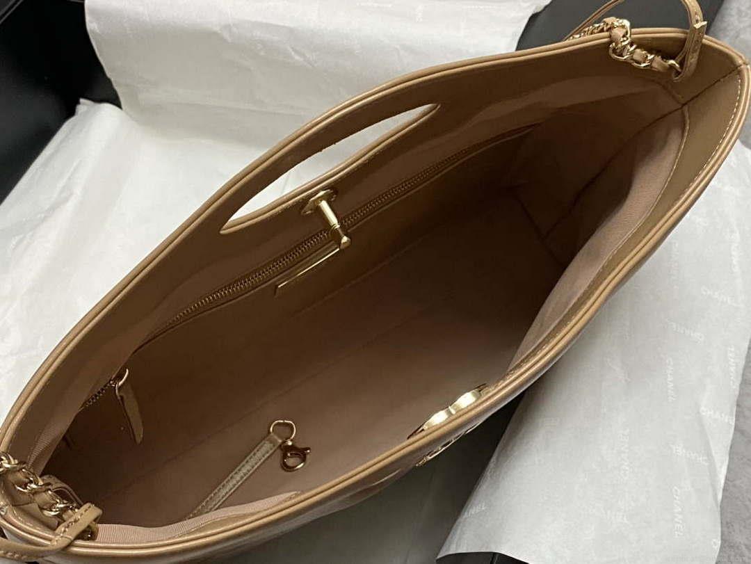 Chanel AS4854 Shopping Bag Shiny Lambskin & Gold-Tone Metal Brown
