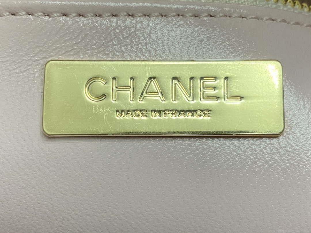 Chanel AS4853 Shopping Bag Shiny Lambskin & Gold-Tone Metal Light Pink