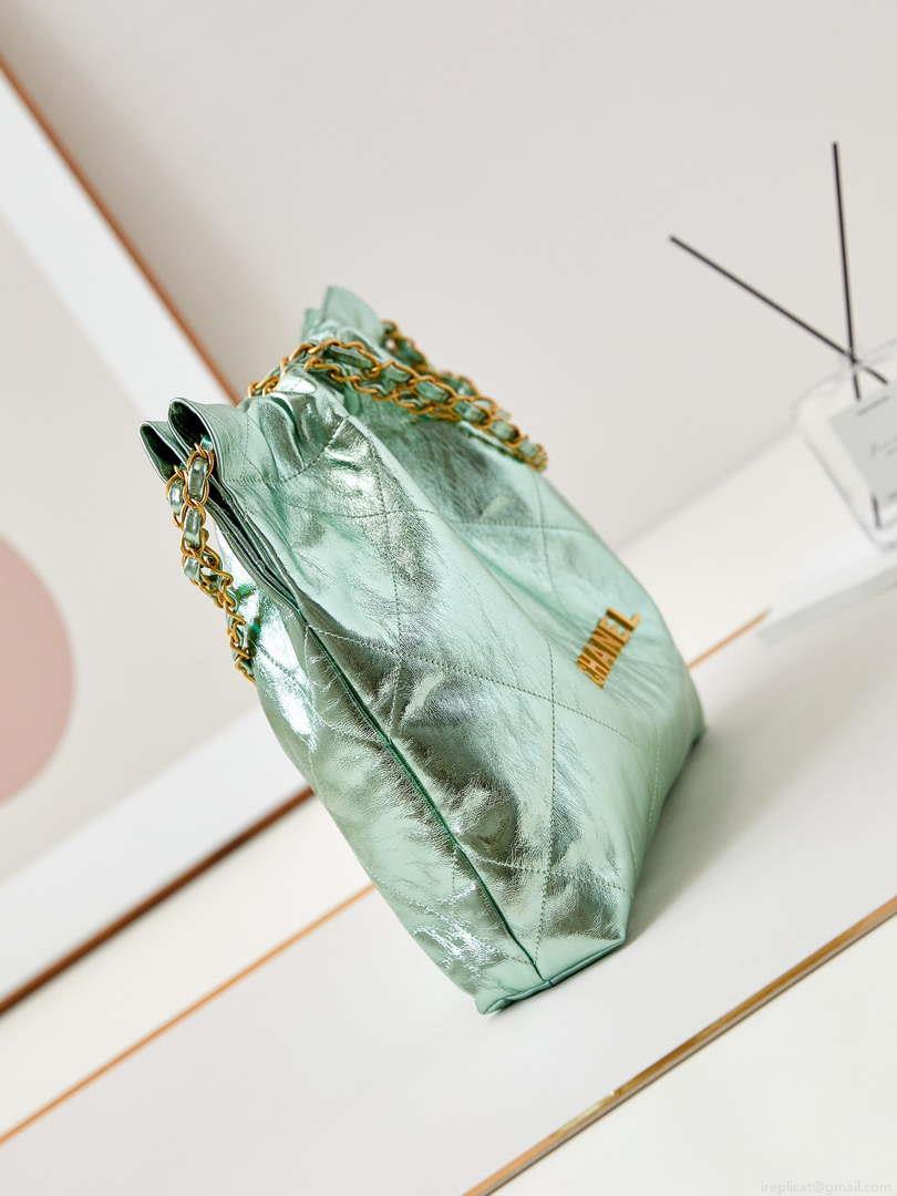 Chanel 22 Small Handbag Fantasy color Calfskin & Gold-Tone Metal AS3260 Green