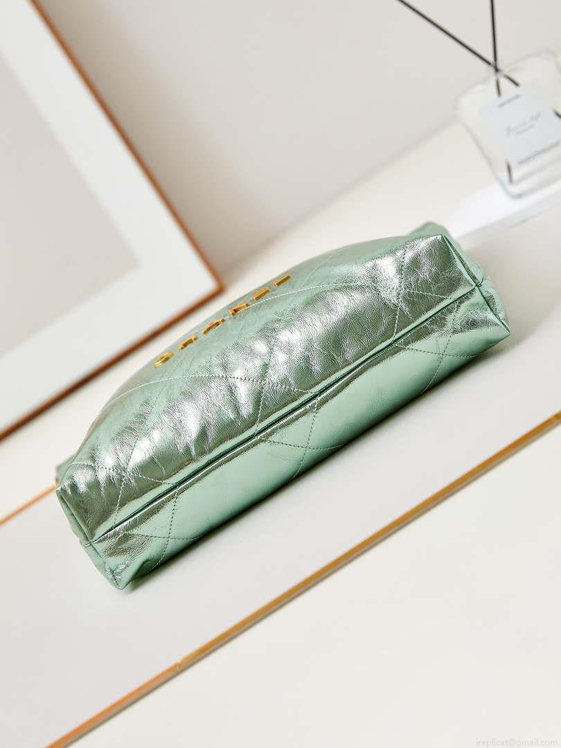 Chanel 22 Small Handbag Fantasy color Calfskin & Gold-Tone Metal AS3260 Green