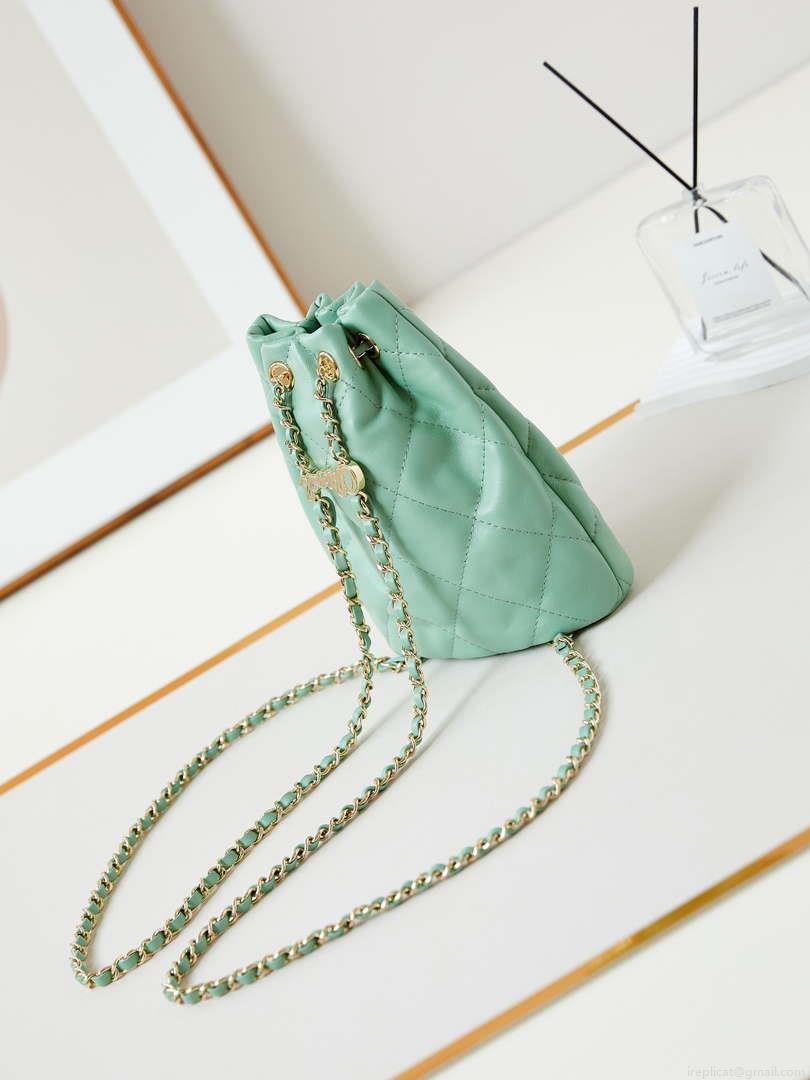 Chanel AS4810 Backpack Shiny Lambskin & Gold-Tone Metal Green