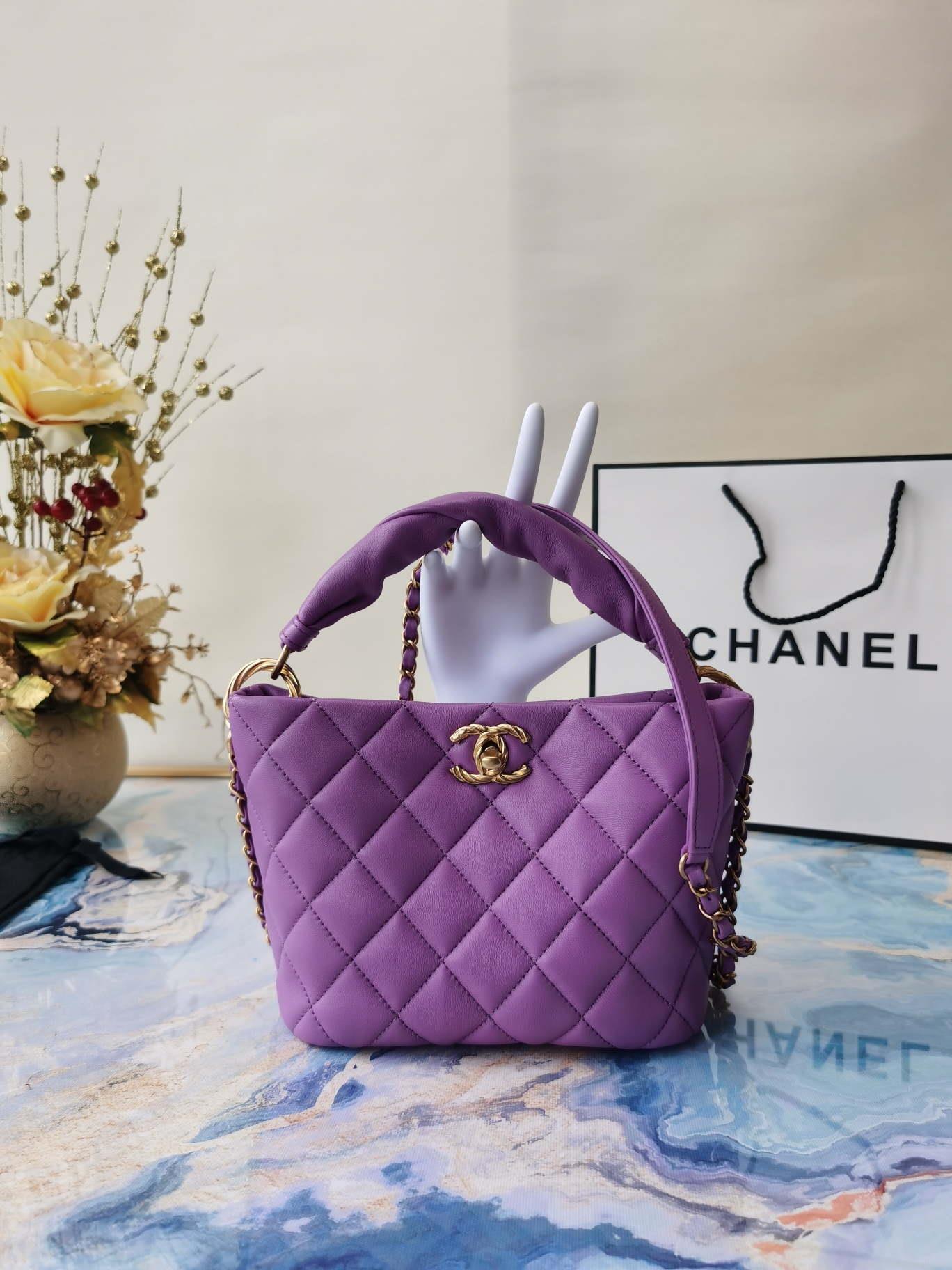 Chanel as2989 Chain lambskin bag with top handle purple