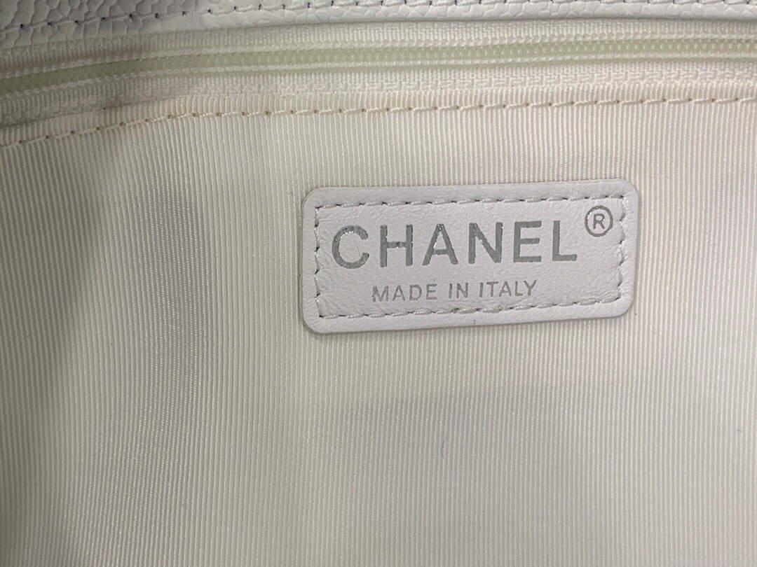 Chanel A50995 Matelasse GST Chain Tote bag caviar Calfskin leather White Silver
