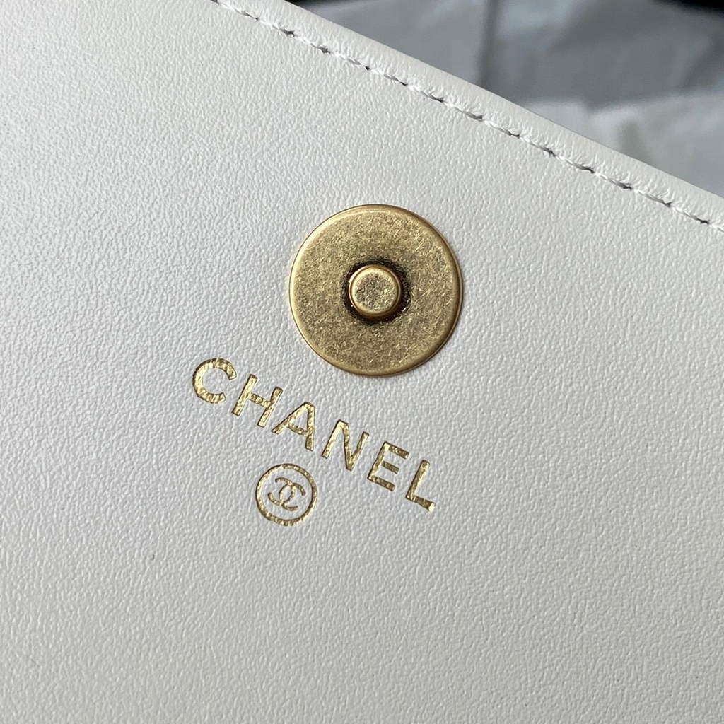 Chanel AP2635 Clutch With Chain Lambskin White