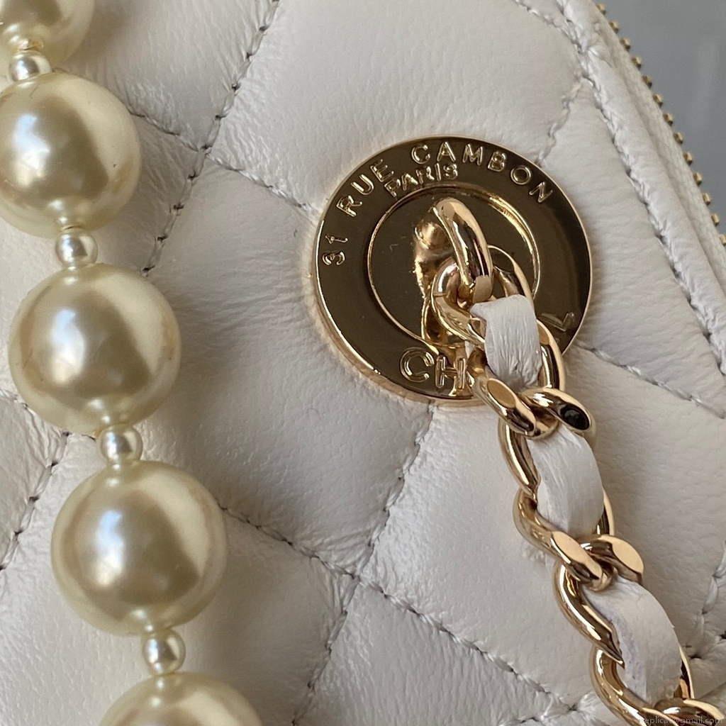 Chanel AP2581 Small Vanity with Chain lambskin White