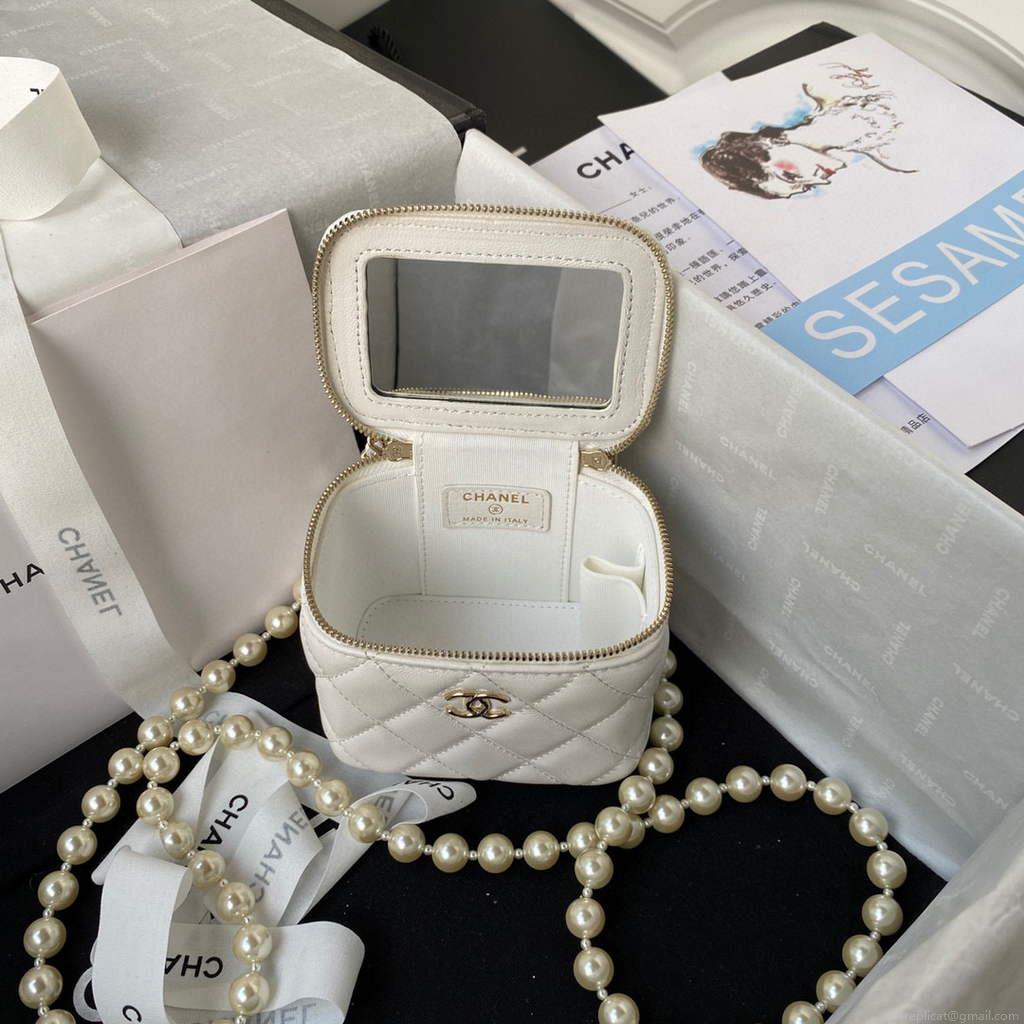 Chanel AP2581 Small Vanity with Chain lambskin White