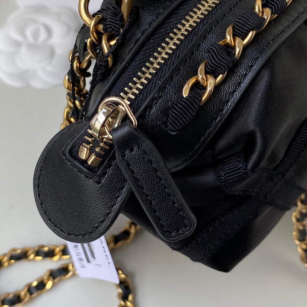 Chanel AP2669 Clutch with Chain Nylon Bag Black