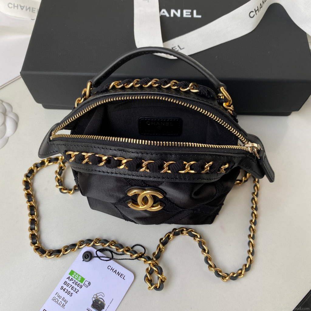 Chanel AP2669 Clutch with Chain Nylon Bag Black
