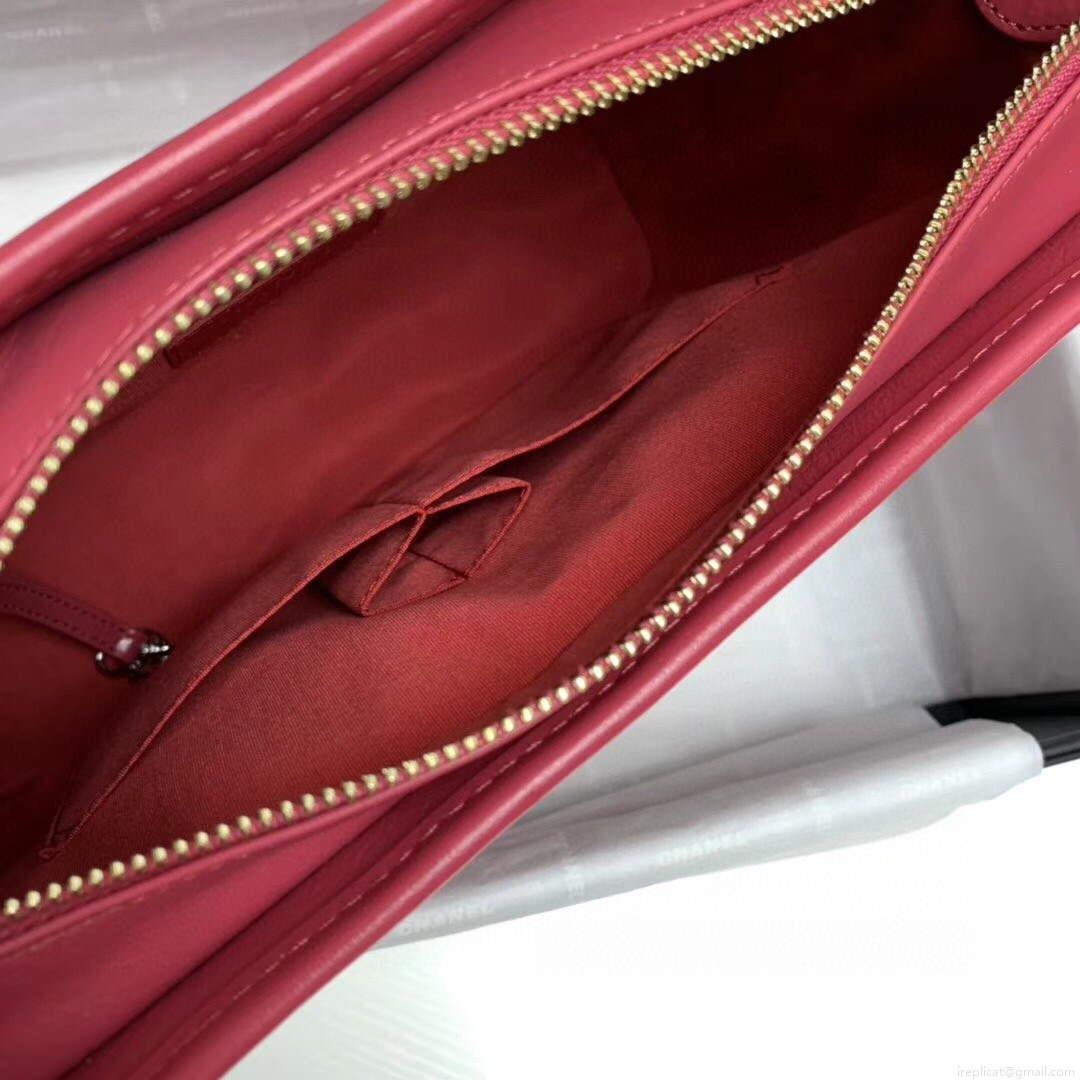 Chanel A93824 Chanel’s Gabrielle LARGE Hobo Bag Pulm Smooth Calfskin