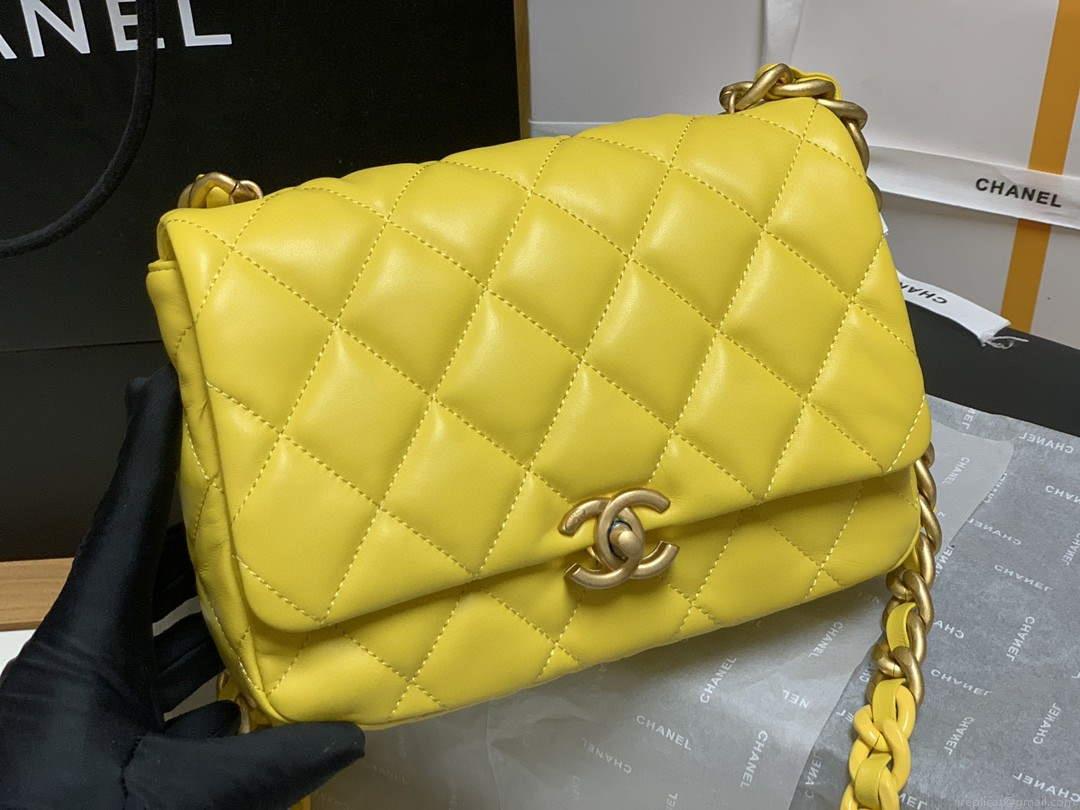 Chanel AS3206 Small Flap bag lambskin gold Yellow