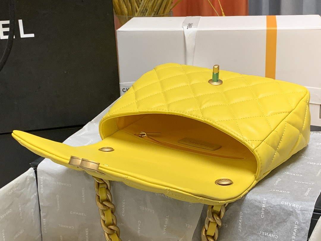 Chanel AS3206 Small Flap bag lambskin gold Yellow