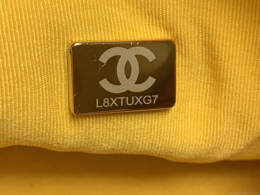 Chanel AS3206 Small Flap bag lambskin gold Yellow