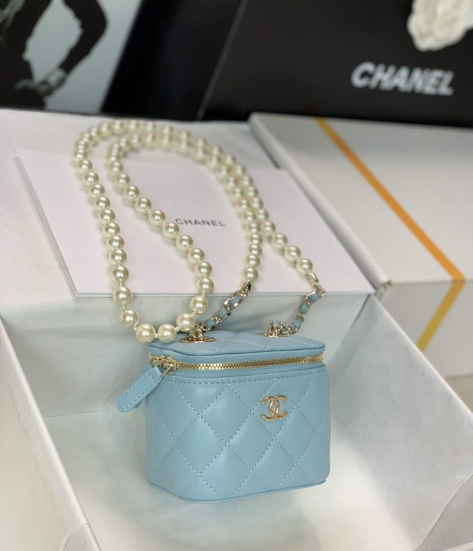 Chanel AP2581 Small Vanity with Chain lambskin Blue