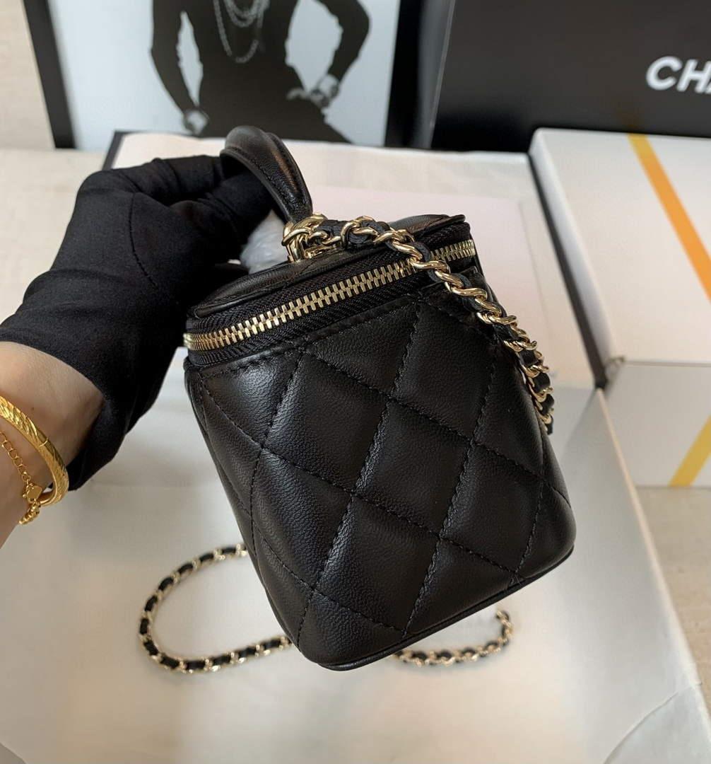 Chanel AP2550 Vanity with Chain Goatskin Black