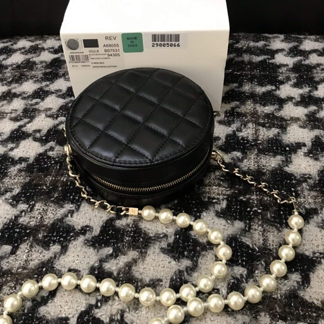 Chanel A68055 Chanel clutch with chain Round Bag Lambskin Black
