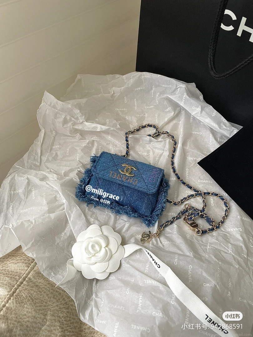 Chanel AP2623 Belt bag printed Denim gold Blue